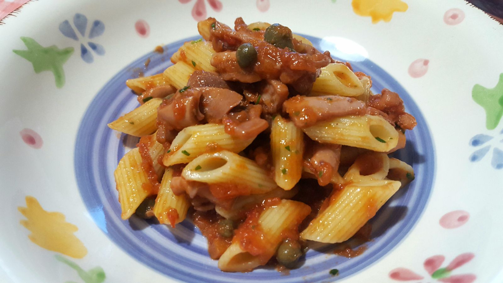 Pasta con ragù di calamari