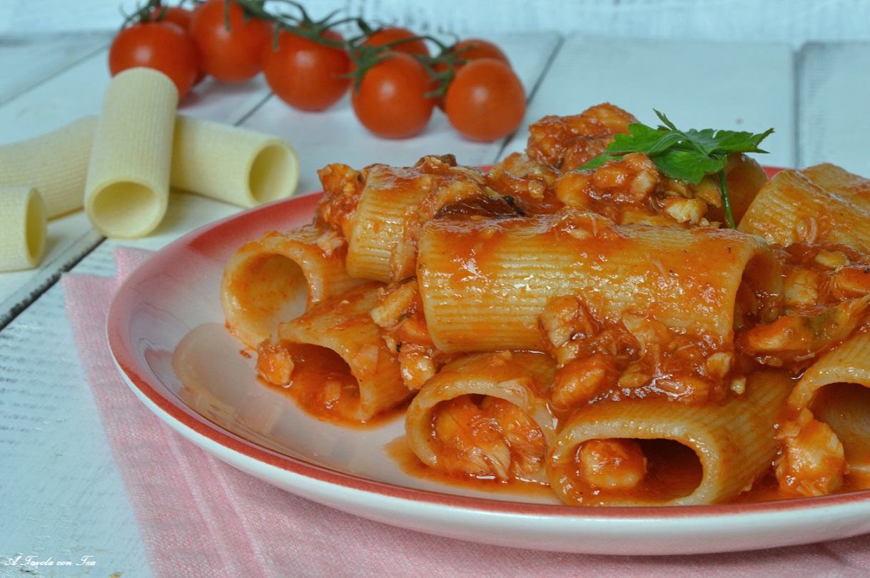 Pasta con ragù di pesce