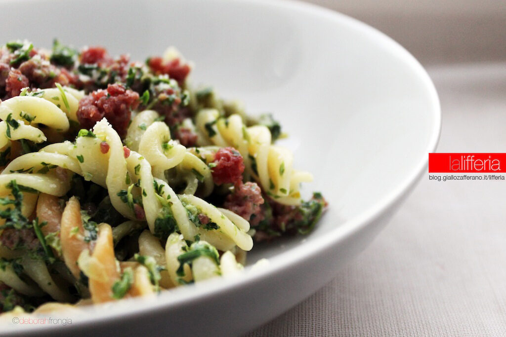 Pasta con rucola e bresaola