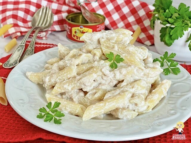 Pasta con salsa tonnata