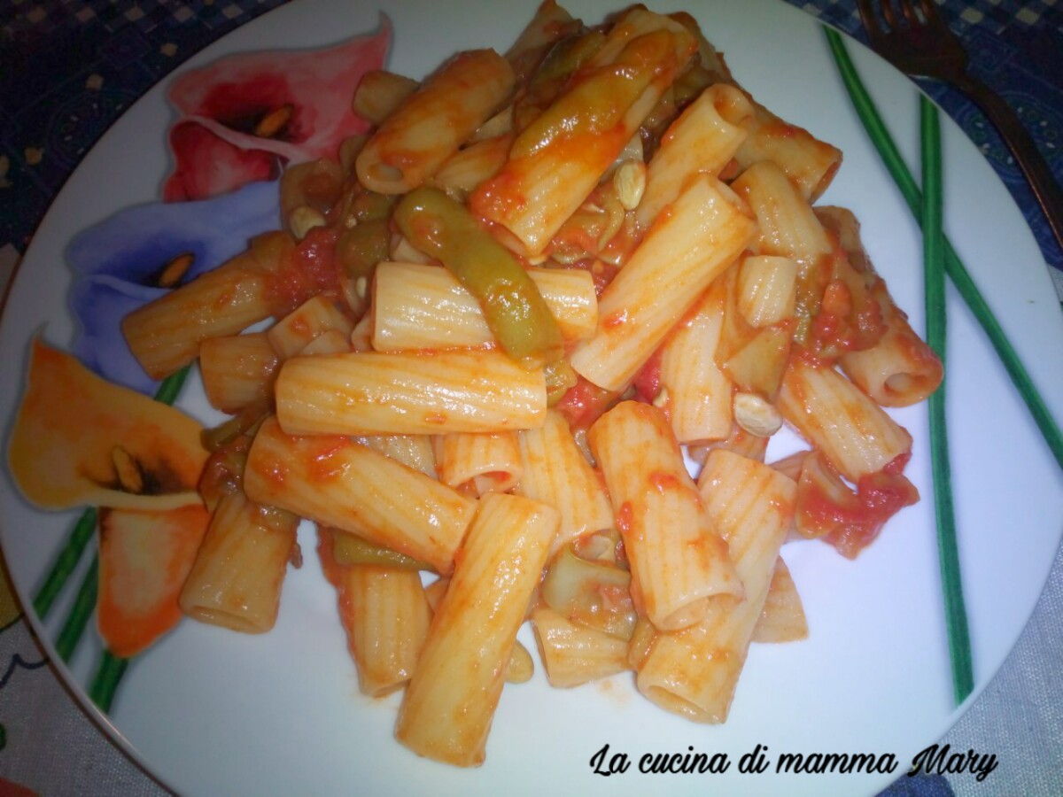 Pasta con sugo di fagiolini corallo