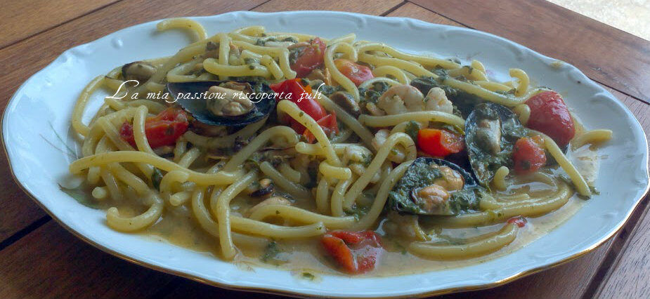 Pasta con tenerumi e cozze