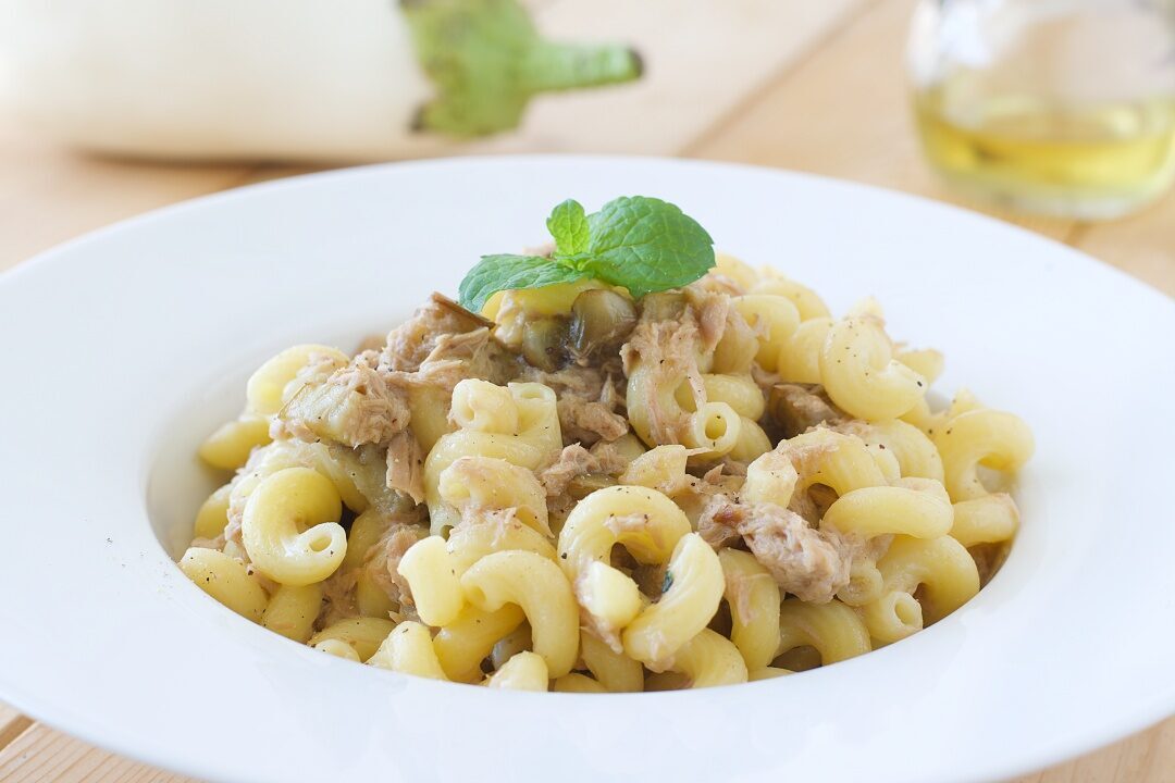 Pasta con tonno e melanzane