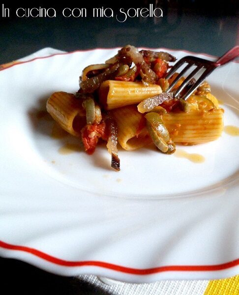 Pasta con vedure e guanciale croccante