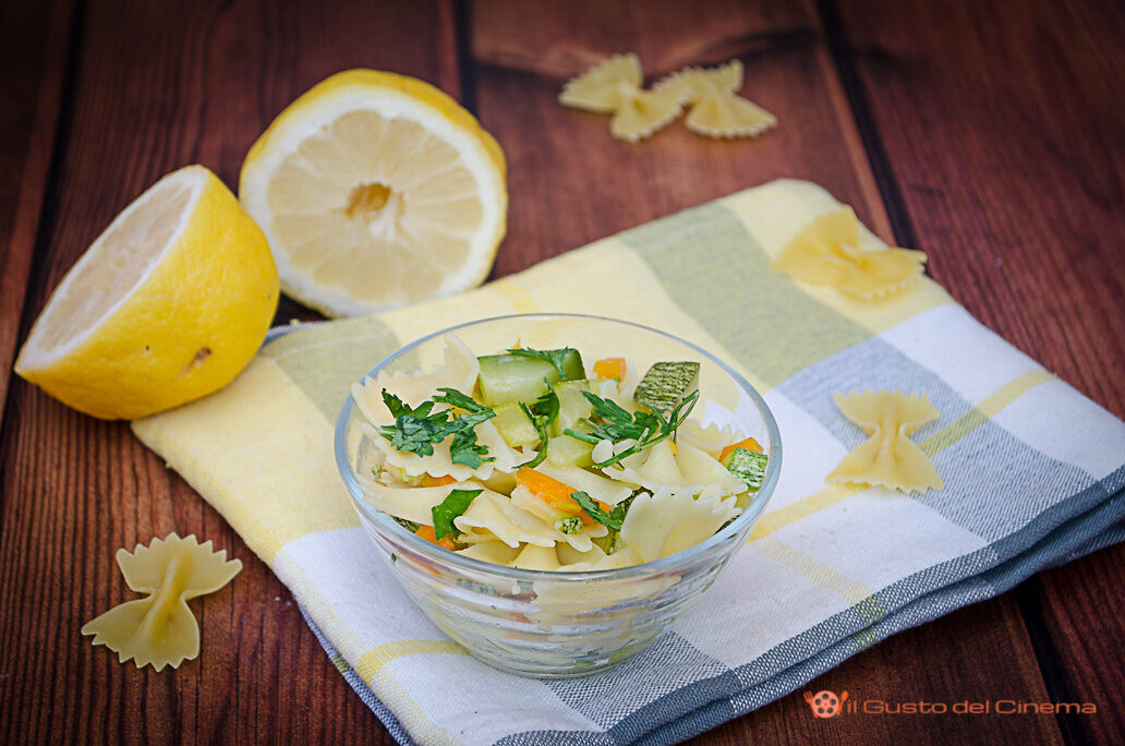 Pasta con zucchine, carote e limone