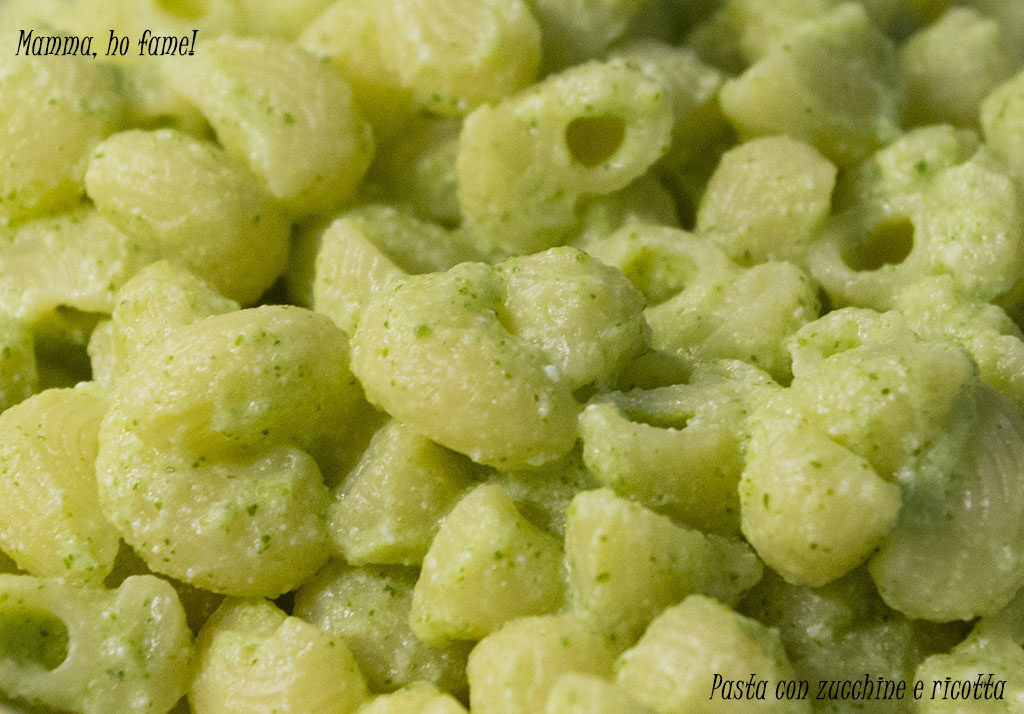 Pasta con zucchine cremosa e leggera
