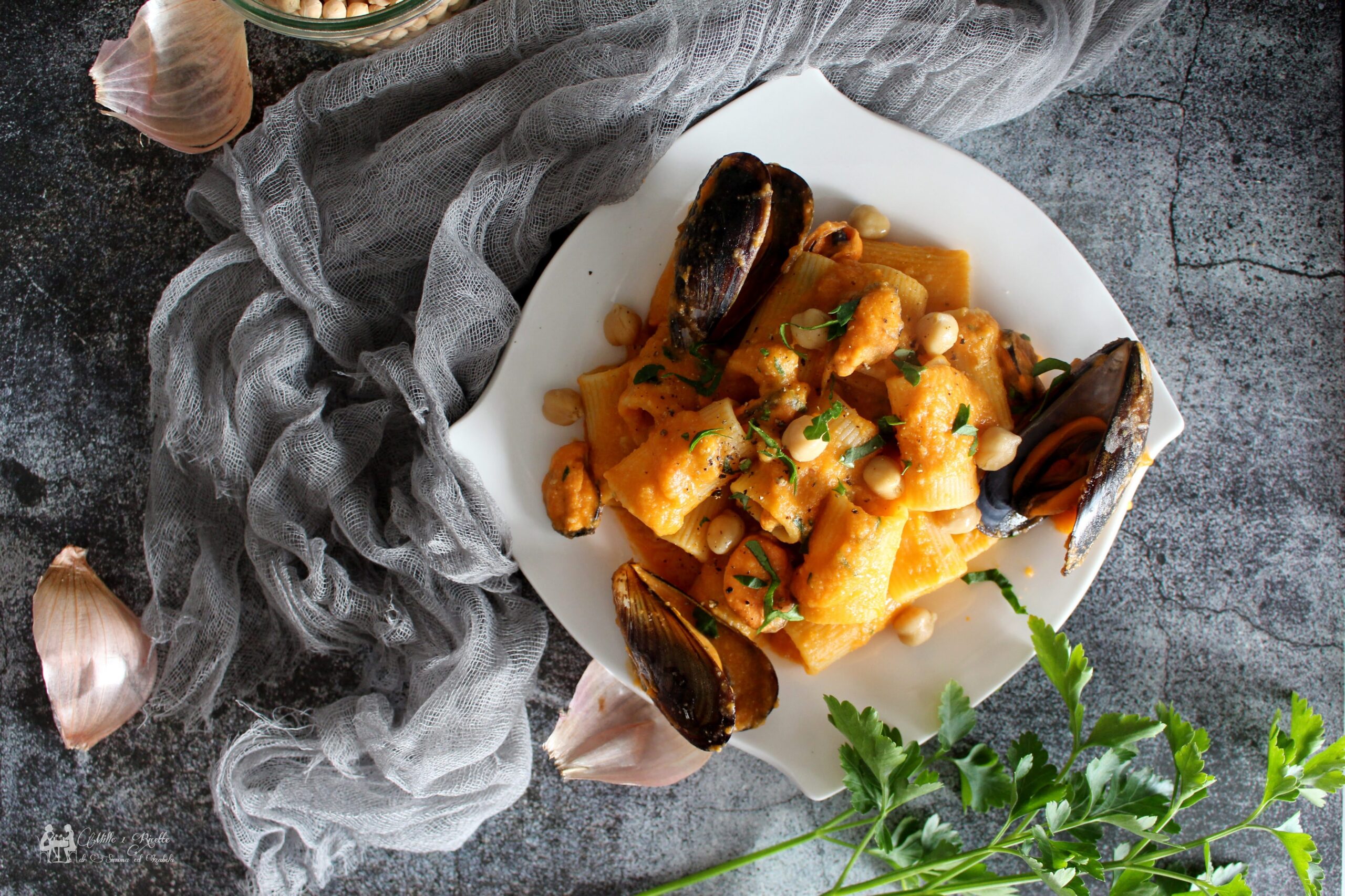 Pasta cremosa ceci e cozze