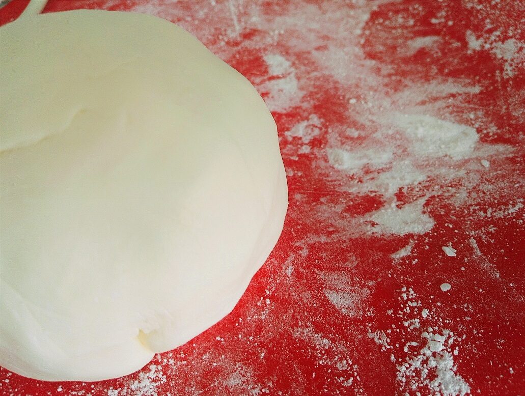 Pasta di zucchero in 15 minuti
