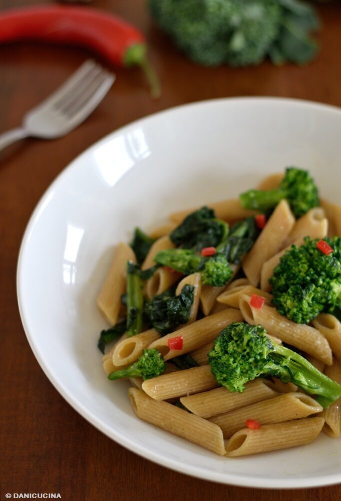 Pasta e broccoli alla calabrese – variante integrale e più leggera