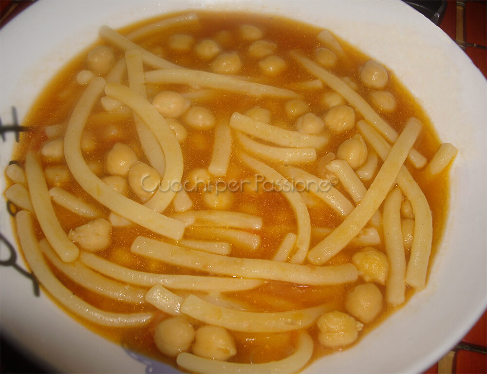 Pasta e ceci (in brodo)