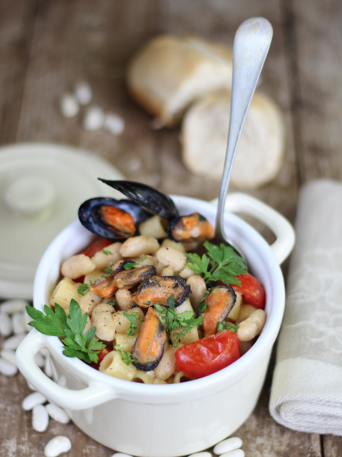 Pasta e fagioli con le cozze
