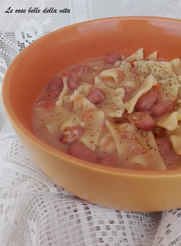 Pasta e fagioli con pancetta