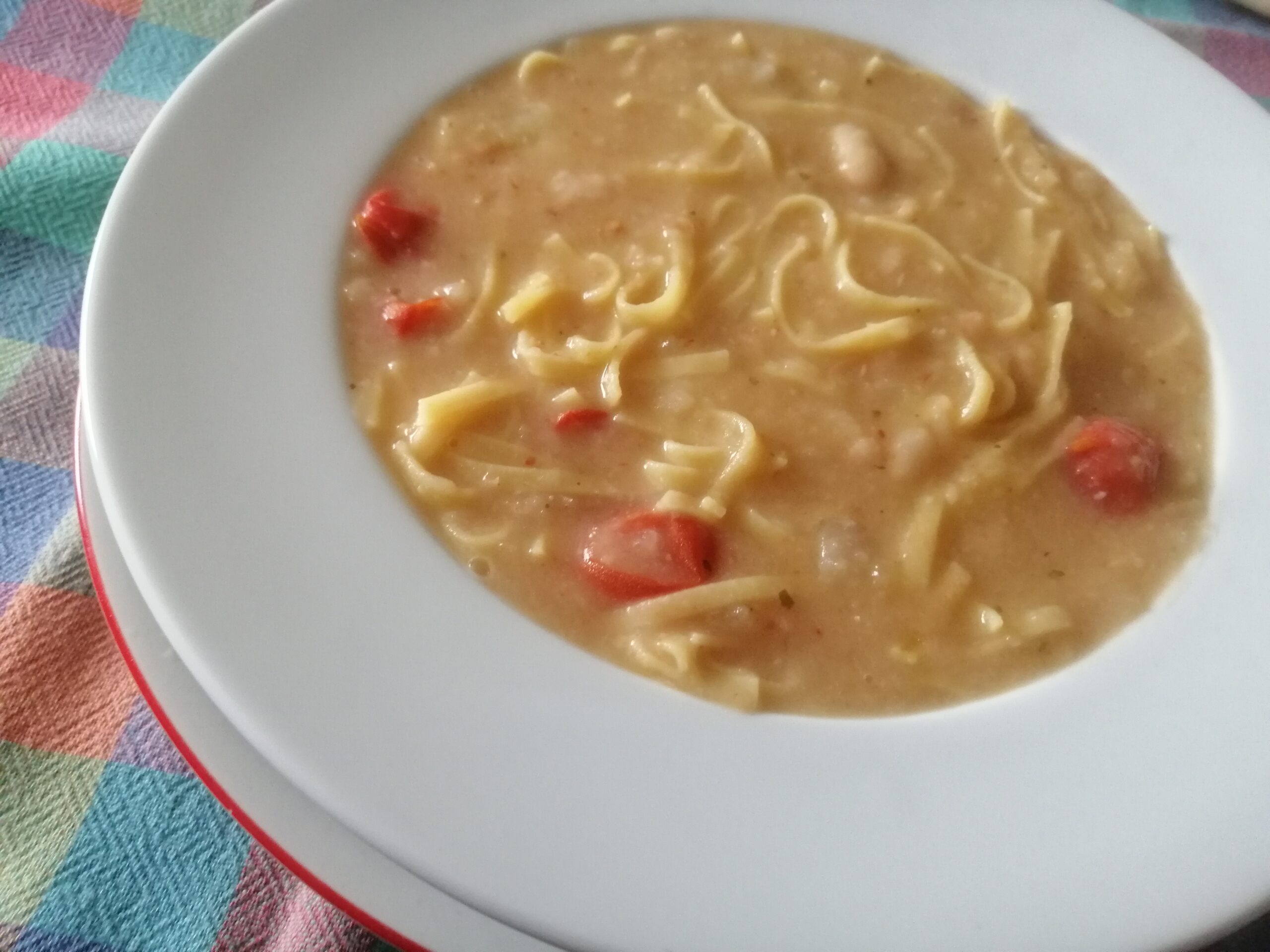 Pasta e fagioli con patate