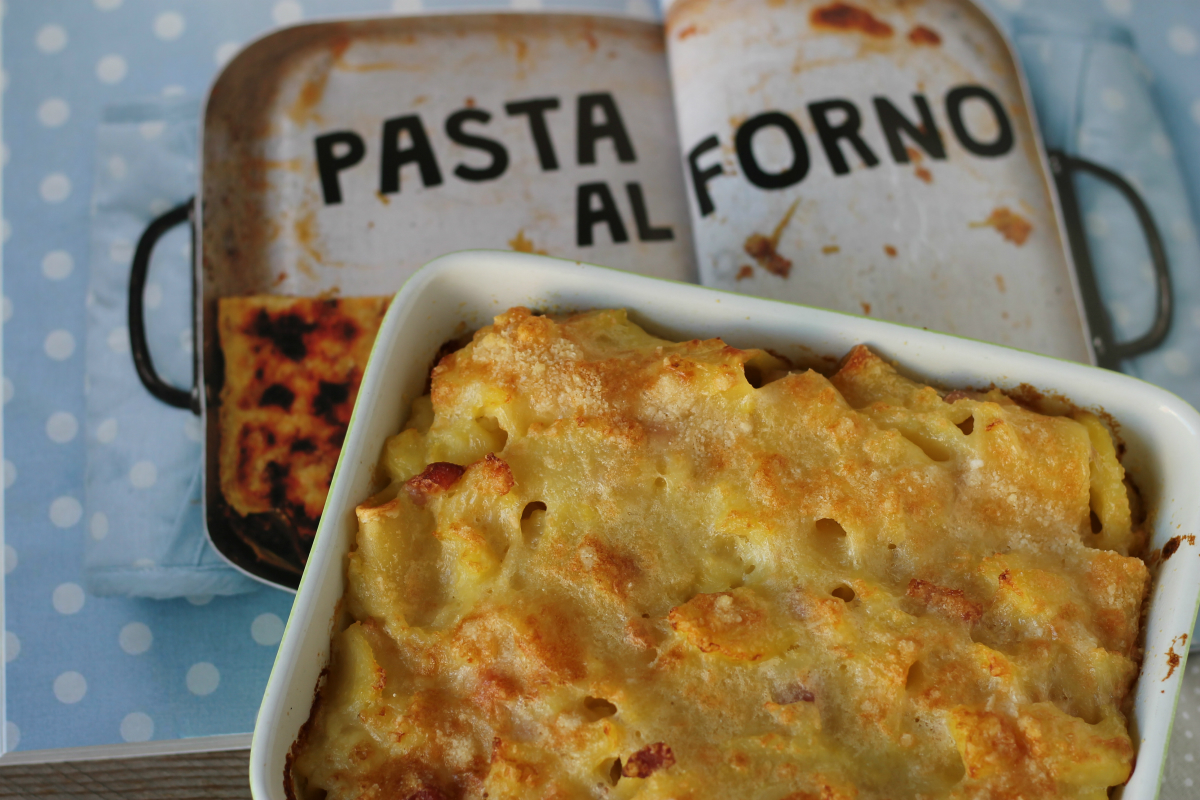 Pasta e patate (con pancetta e provola e cottura in forno)