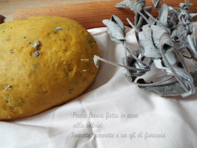 Pasta fatta in casa alla salvia