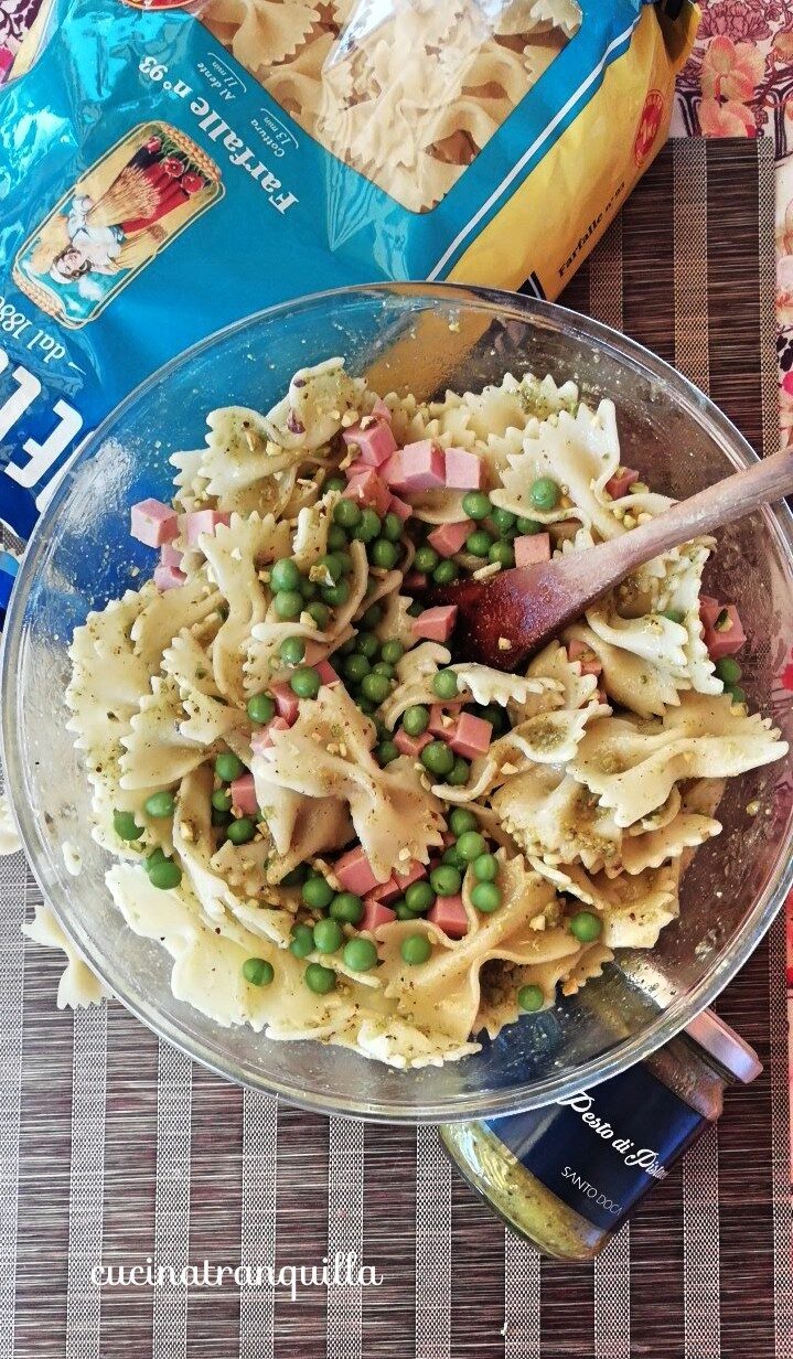 Pasta fredda con pesto al pistacchio