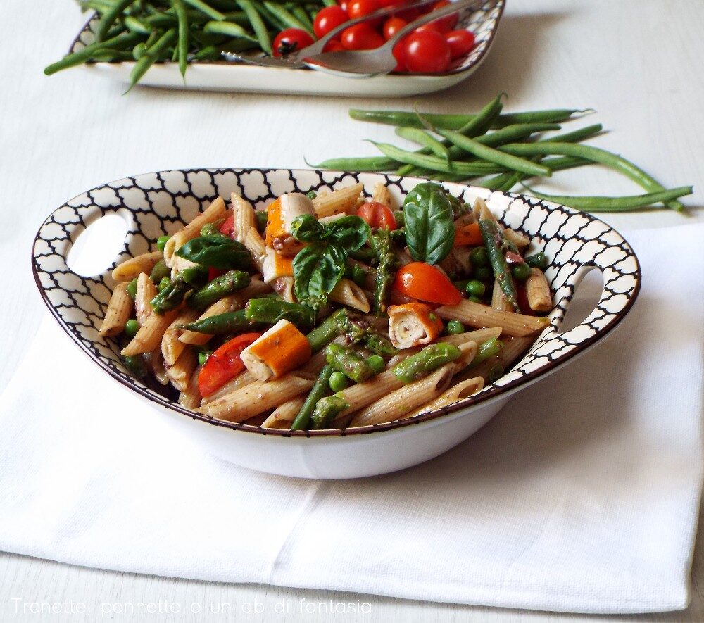 Pasta fredda con verdure e polpa di granchio