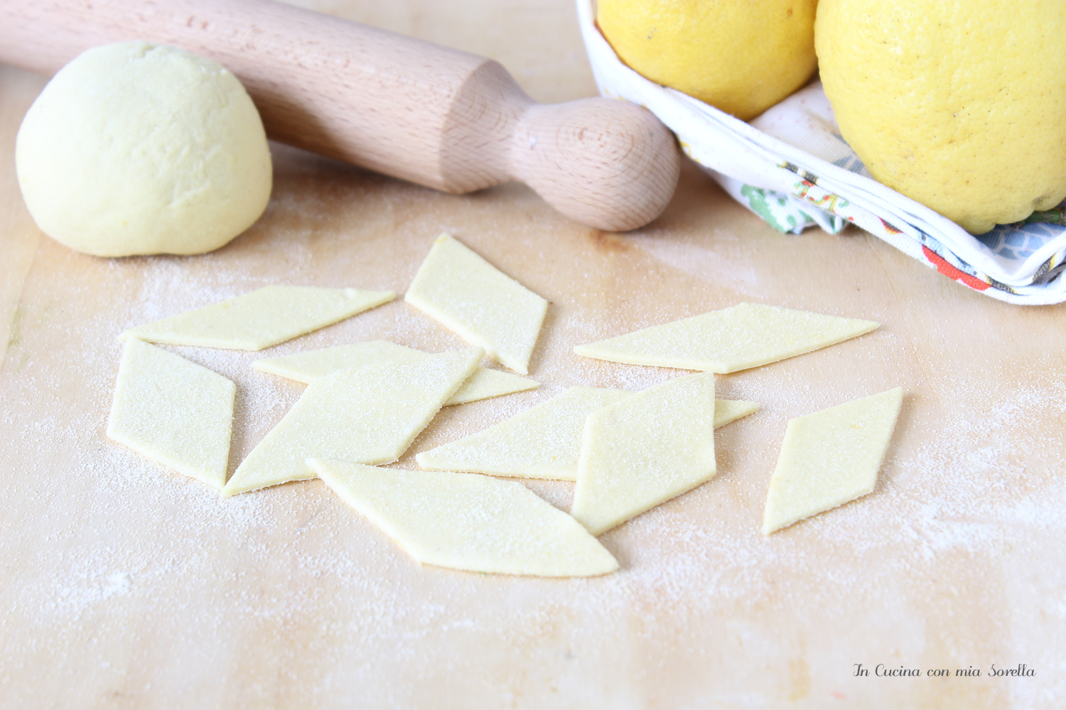 Pasta fresca al limone senza uova