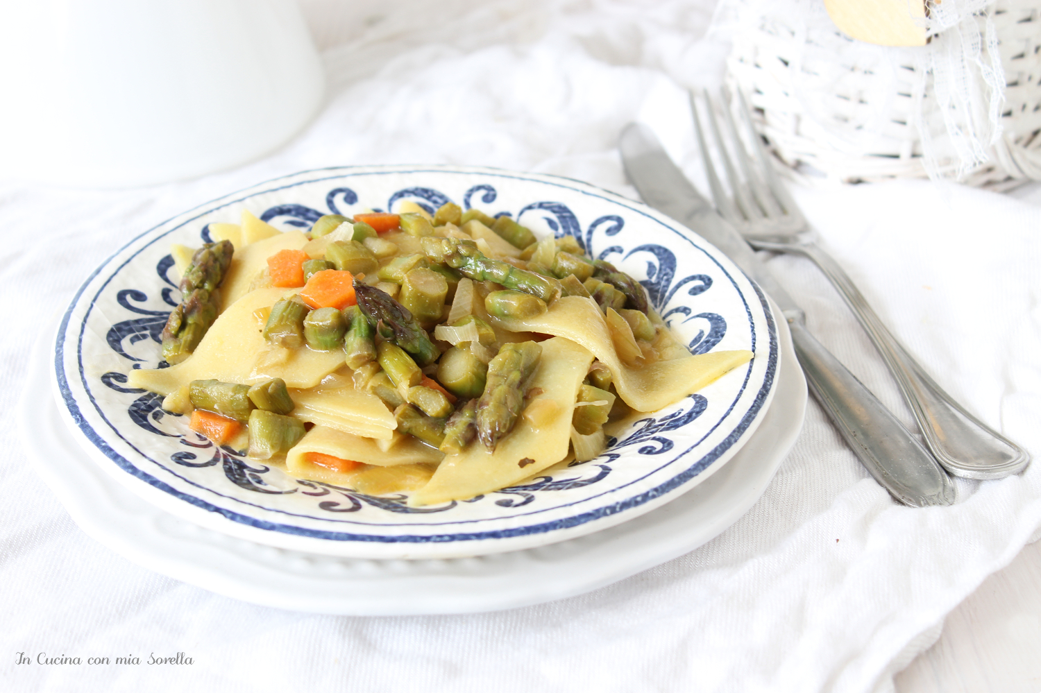 Pasta fresca al ragù di asparagi