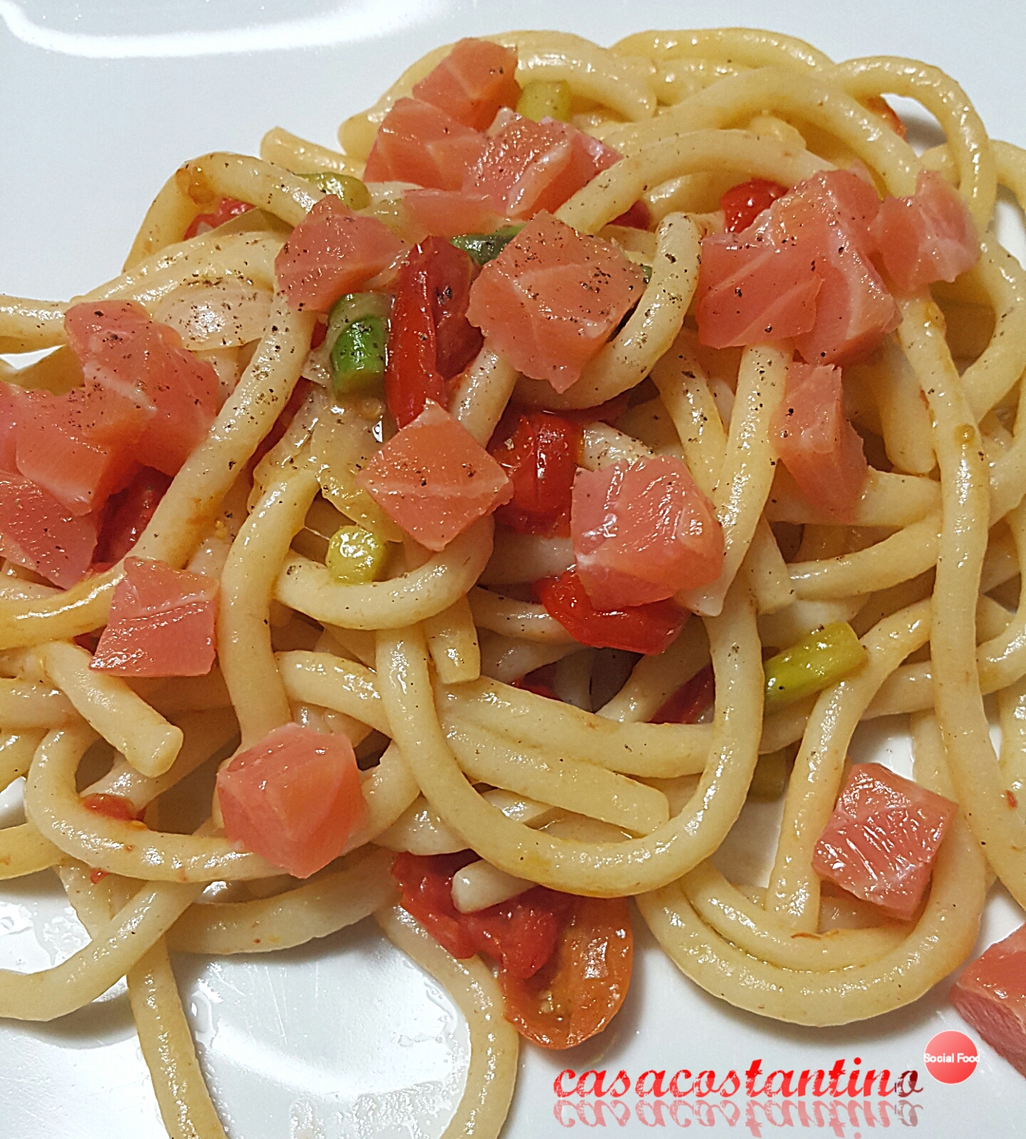 Pasta fresca pomodorini asparagi e salmone – oggi cucina…samanta