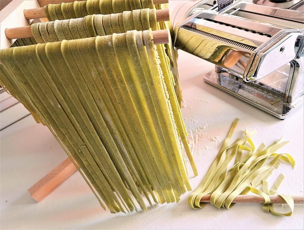 Pasta fresca verde agli spinaci
