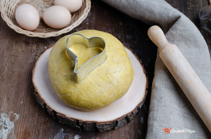 Pasta frolla al farro e olio di cocco