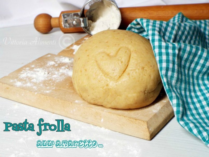 Pasta frolla all’amaretto