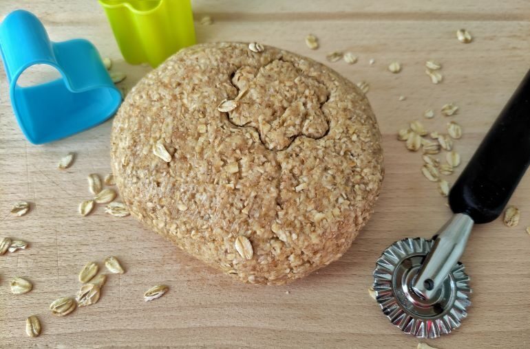 Pasta frolla vegana con farina d’avena senza uova e senza burro