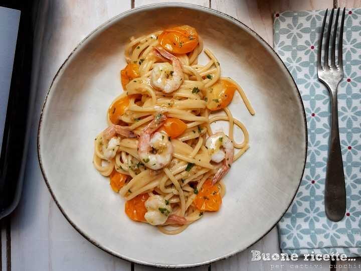 Pasta gamberi e pomodorini