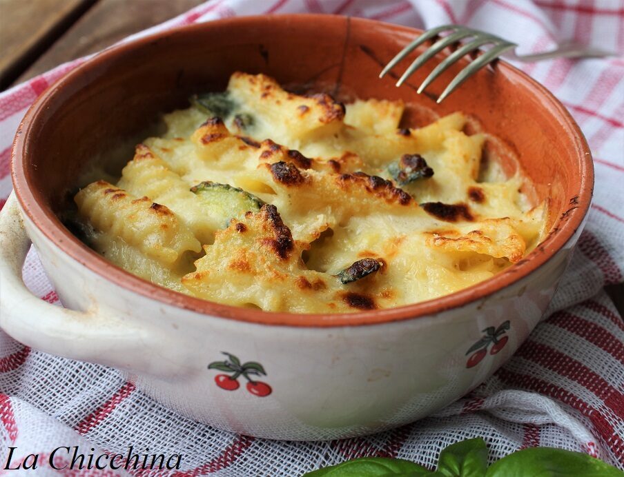 Pasta gratinata con zucchine e stracchino