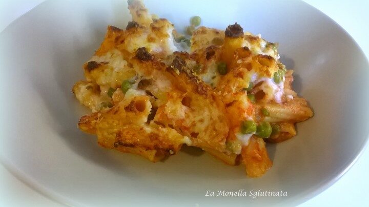 Pasta pasticciata con sugo di piselli della “monella”