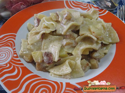 Pasta patate e radicchio rosa