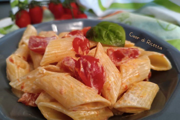 Pasta pomodorini e Philadelphia
