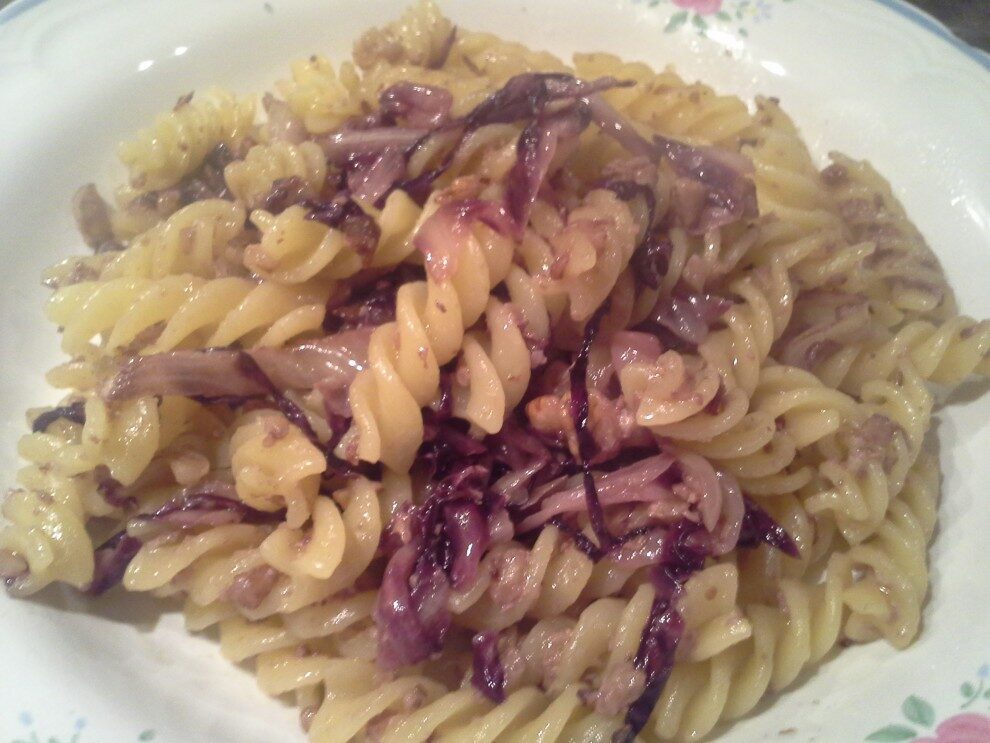 Pasta radicchio e noci