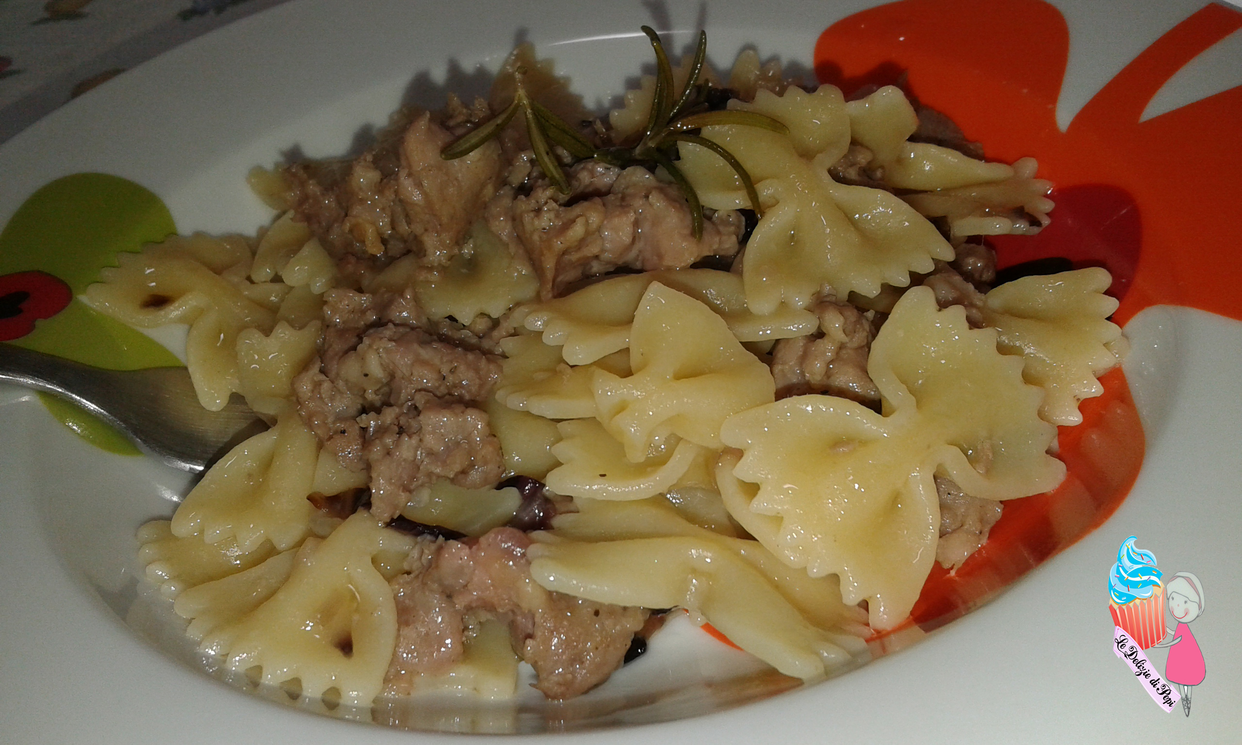 Pasta radicchio e salsiccia