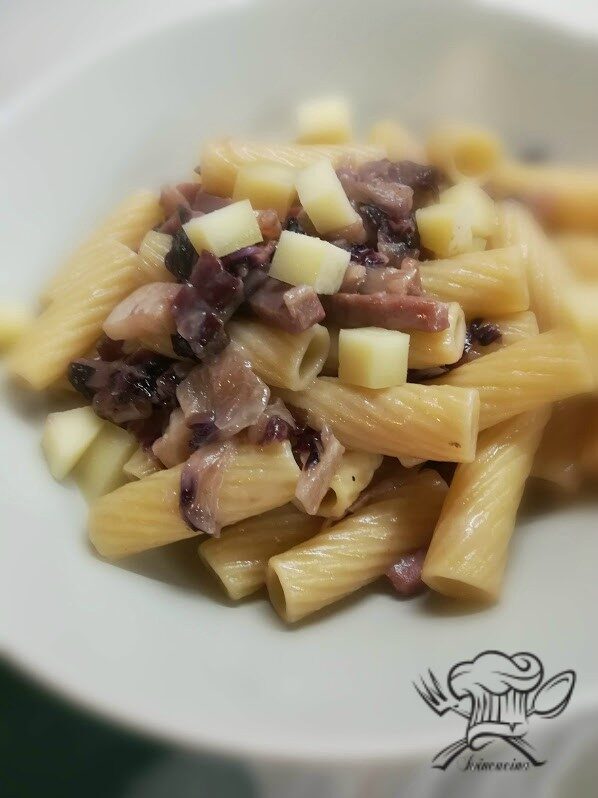 Pasta radicchio e speck