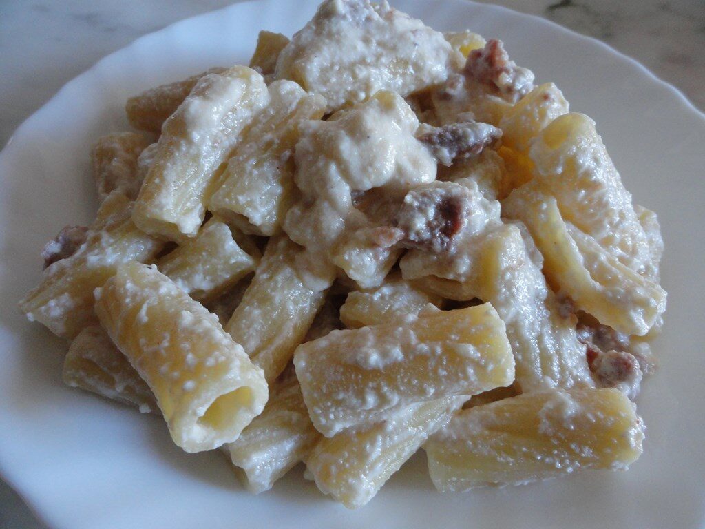 Pasta ricotta e salsiccia