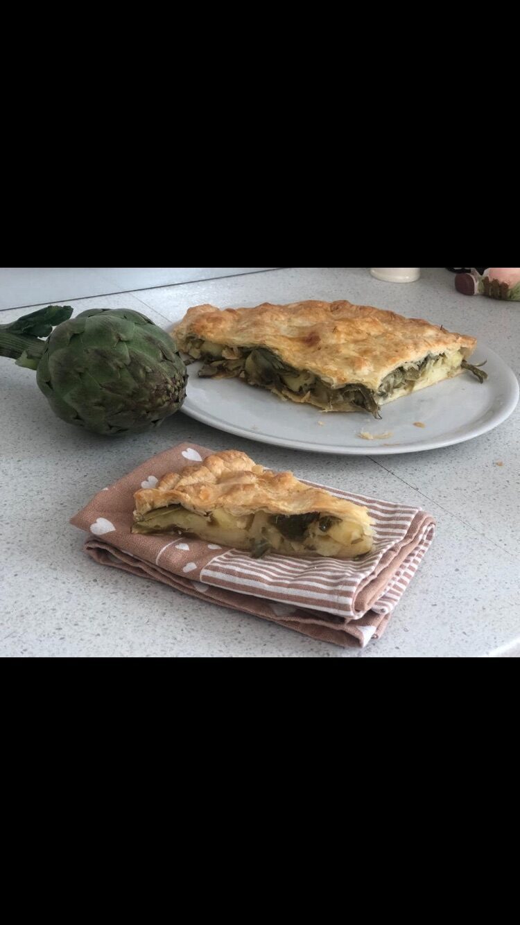 Pasta sfoglia con carciofi e patate