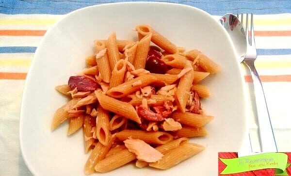 Pasta veloce tonno e olive, si prepara in pochi minuti
