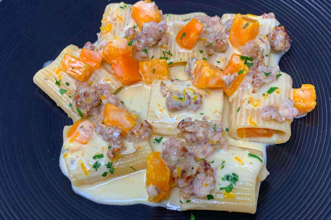 Pasta zucca e salsiccia