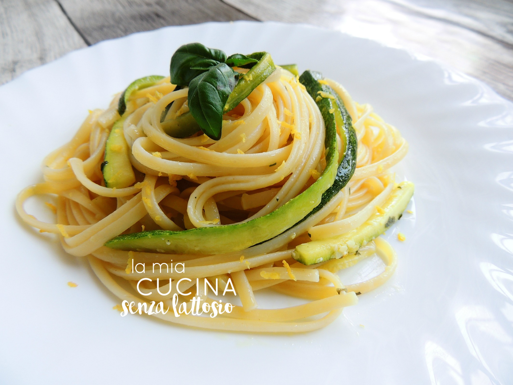 Pasta zucchine e limone