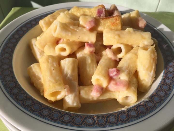 Pasticcio delizioso con tortiglioni