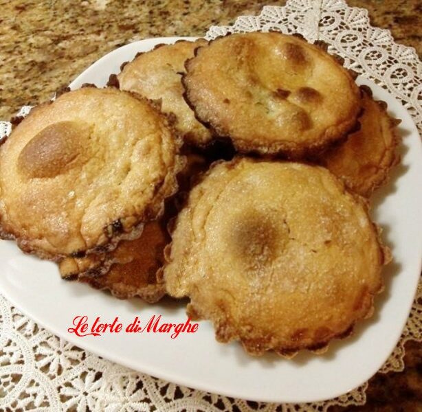 Pasticciotto con crema gianduia