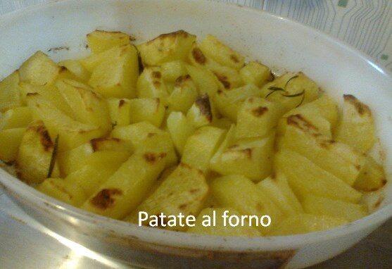 Patate al forno croccanti fuori