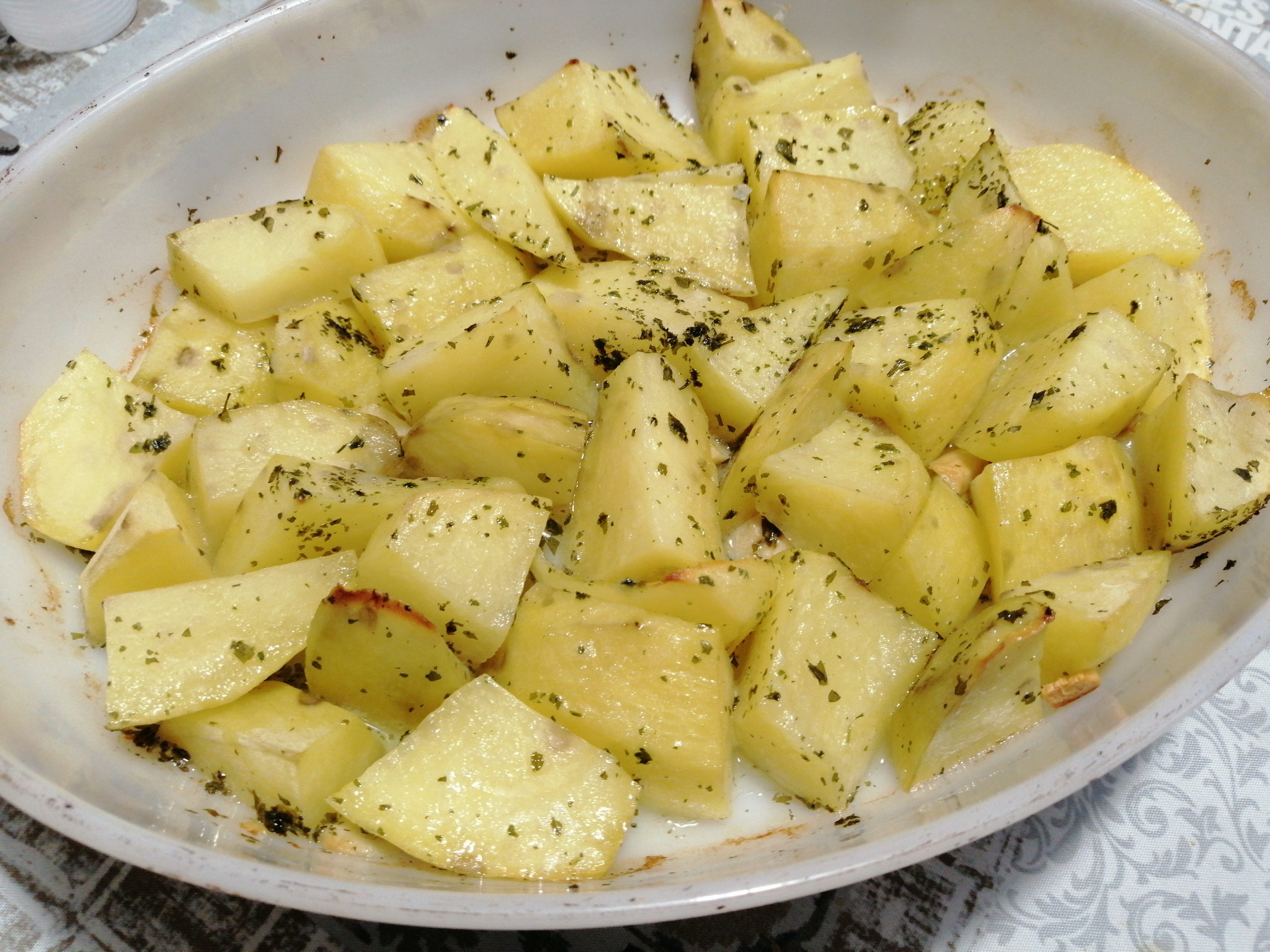 Patate al forno prezzemolate