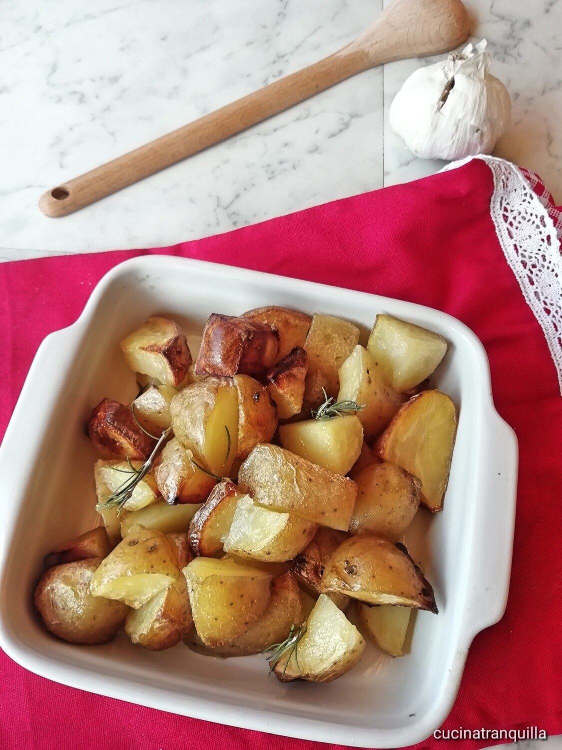 Patate al forno rustiche