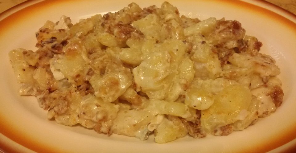 Patate dorate ai quattro formaggi