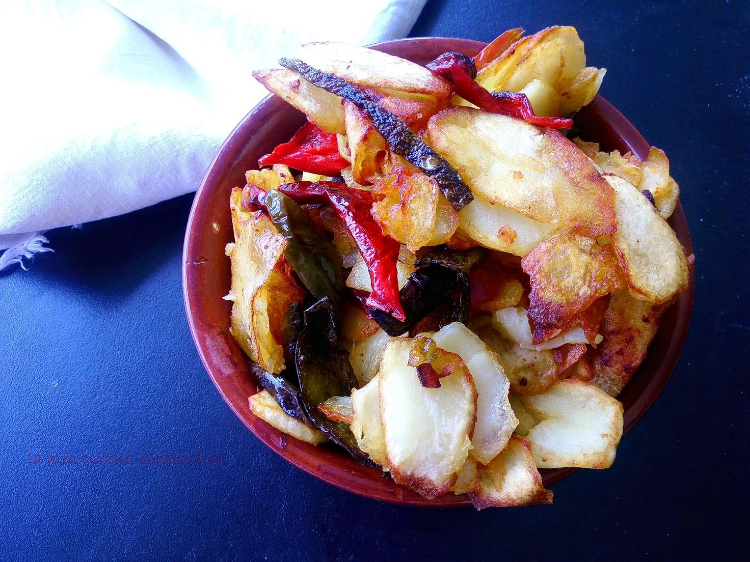 Patate e peperoni fritti