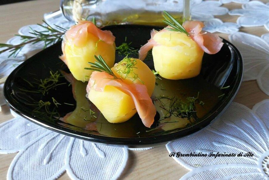 Patate novelle al salmone
