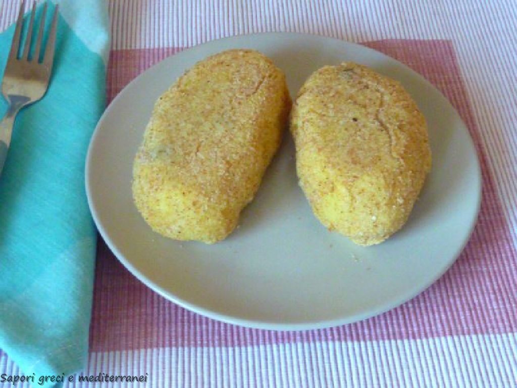 Patate ripiene di carne speziata